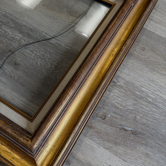 Gold Picture Frame w/Glass & Linen Liner for 16 x 20 Inch Art