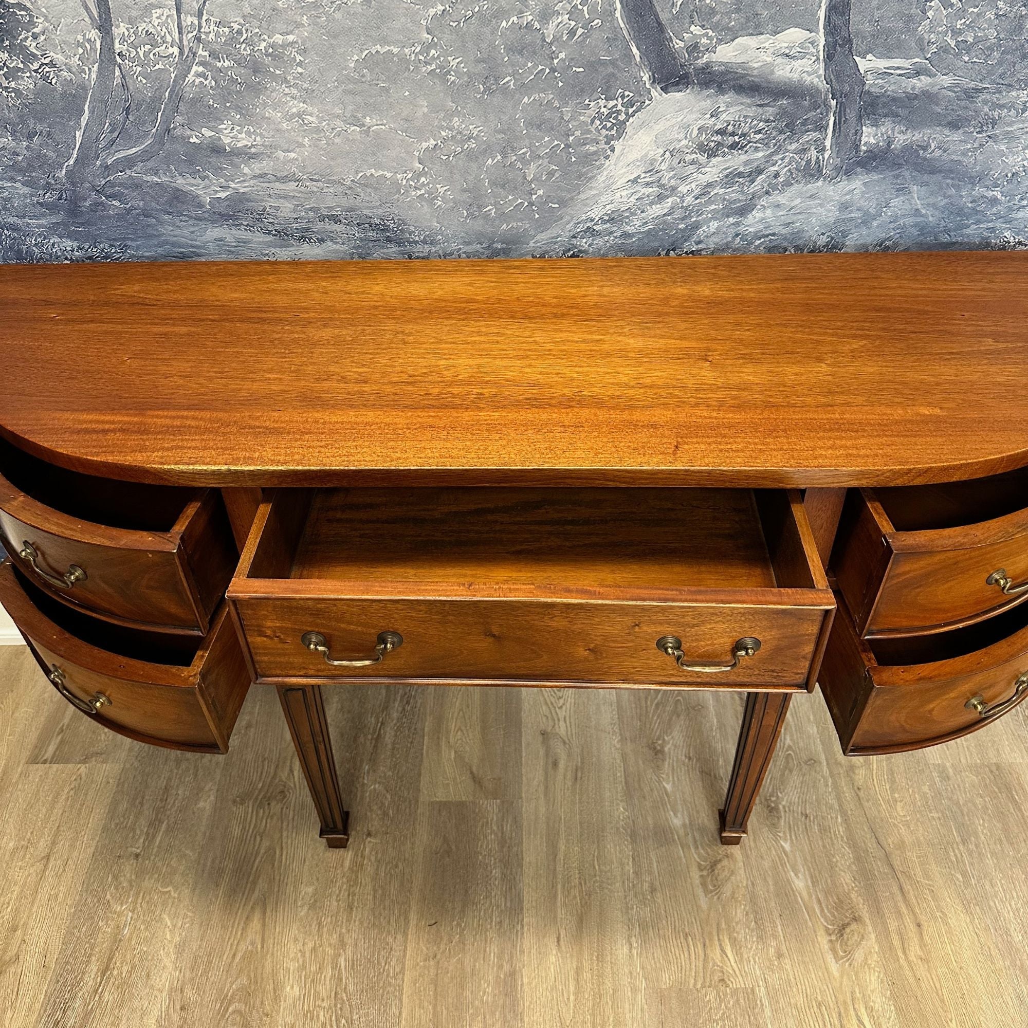Casey Grace, Antique furniture, Home Furniture, Reclaimed furniture, Custom painted furniture, Upcycled furniture, Unique furniture, Maximalist dƩcor, grandmilennial decor, Vintage furniture, Reclaimed, refurbished, refinished furniture, lacquered furniture, lacquer furniture, Painted furniture, Painted antique furniture, Furniture Refinishing, Second Hand Furniture, Vintage coffee table, Lacquer coffee table, Lacquered coffee table, Antique coffee table