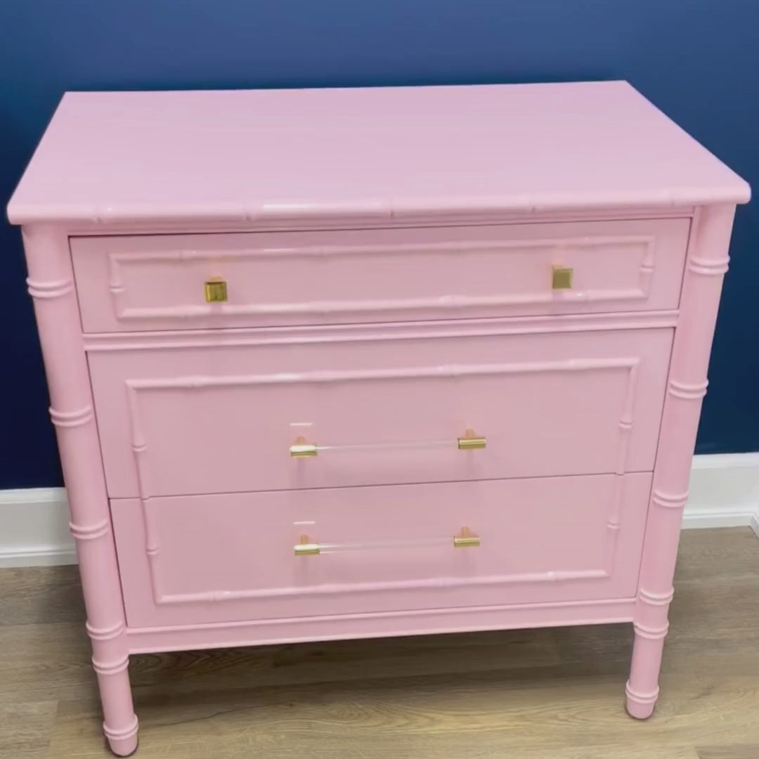 Antique furniture, Home Furniture, Reclaimed furniture, Custom furniture, Painted furniture, Upcycled furniture, Unique furniture, Maximalist décor, Vintage furniture, Reclaimed, refurbished, lacquered furniture, lacquer furniture, Painted furniture, Painted antique furniture, Furniture Refinishing, Second Hand Furniture