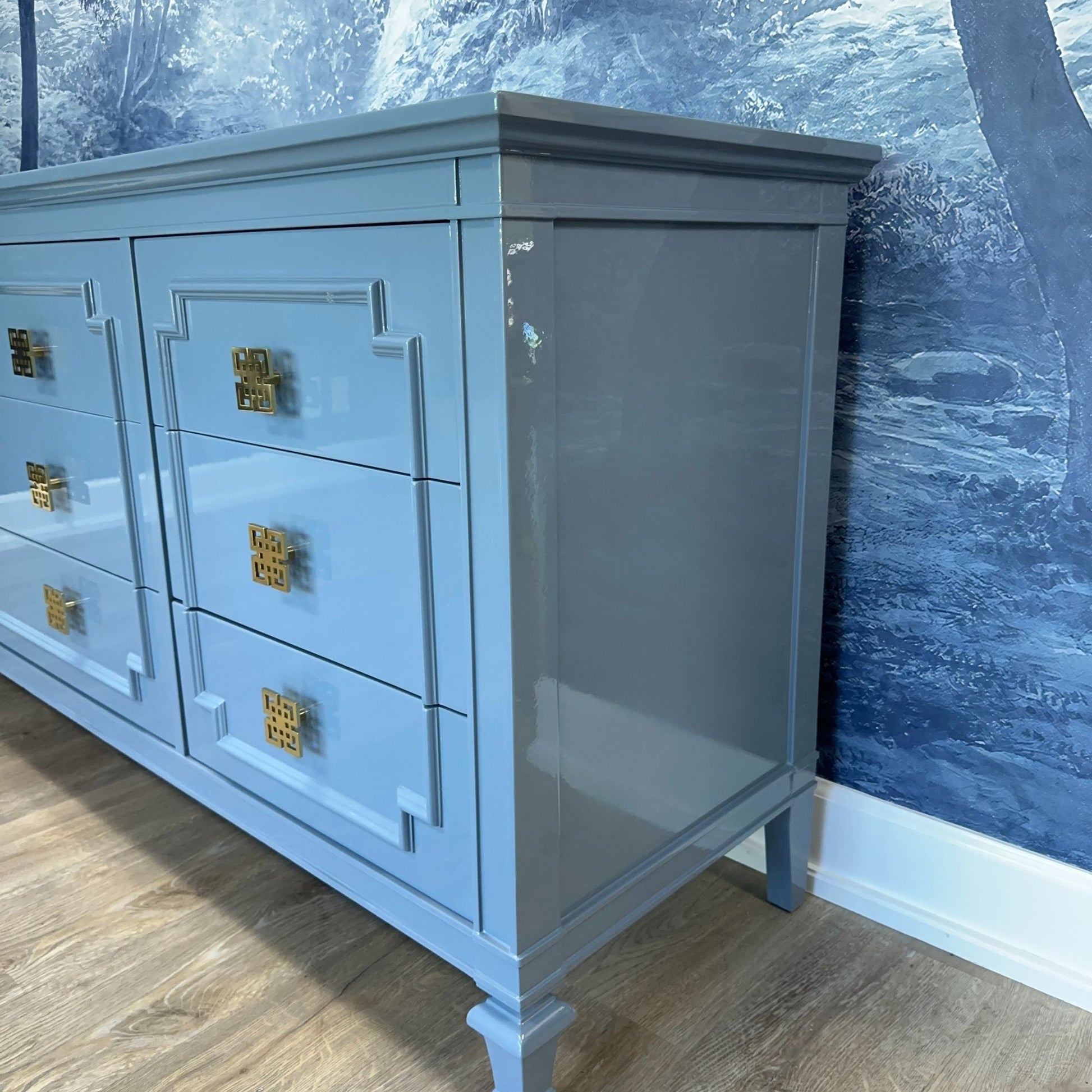 Casey Grace, Antique furniture, Home Furniture, Reclaimed furniture, Custom painted furniture, Upcycled furniture, Unique furniture, Maximalist décor, grandmilennial decor, Vintage furniture, Reclaimed, refurbished, refinished furniture, lacquered furniture, lacquer furniture, Painted furniture, Painted antique furniture, Furniture Refinishing, Second Hand Furniture, Vintage coffee table, Lacquer coffee table, Lacquered coffee table, Antique coffee table