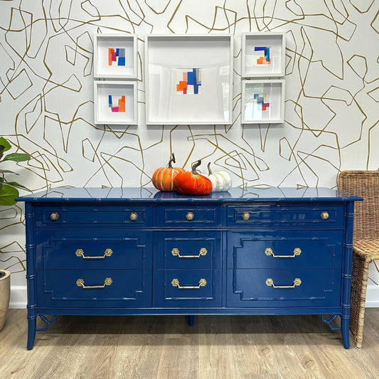 Antique furniture, Home Furniture, Reclaimed furniture, Custom furniture, Painted furniture, Upcycled furniture, Unique furniture, Maximalist décor, Vintage furniture, Reclaimed, refurbished, lacquered furniture, lacquer furniture, Painted furniture, Painted antique furniture, Furniture Refinishing, Second Hand Furniture