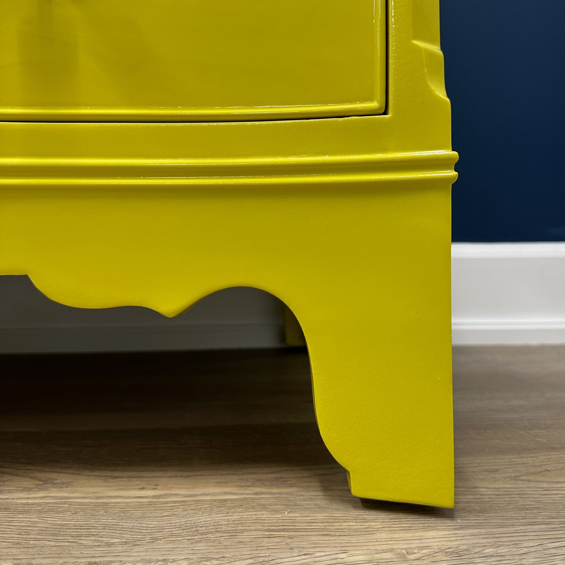 “Clara” Morganton Serpentine Dresser - Casey Grace Studio, LLC Antique furniture, Home Furniture, Reclaimed furniture, Custom furniture, Painted furniture, Upcycled furniture, Unique furniture, Maximalist décor, Vintage furniture, Reclaimed, refurbished, lacquered furniture, lacquer furniture, Painted furniture, Painted antique furniture, Furniture Refinishing, Second Hand Furniture