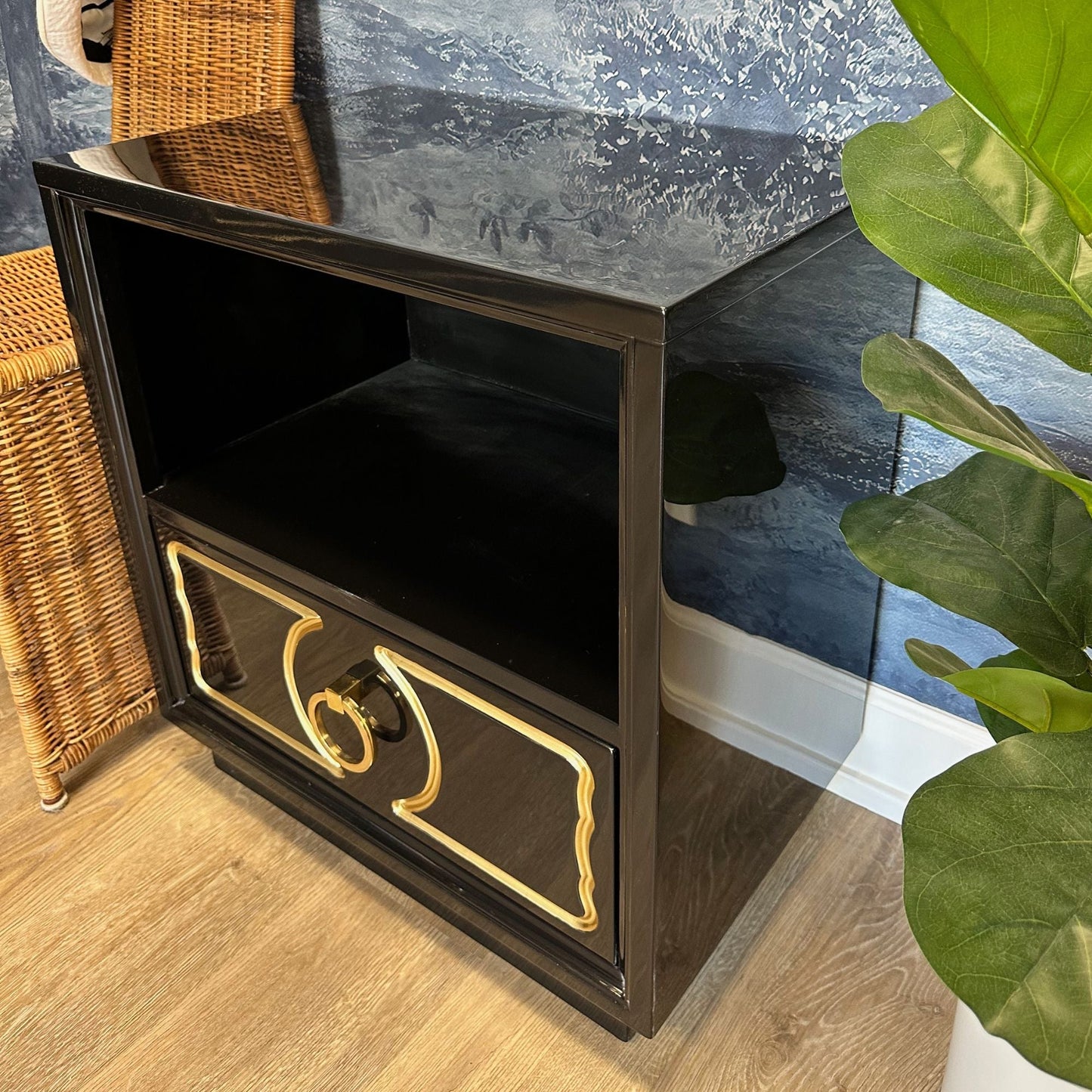 Antique furniture, Home Furniture, Reclaimed furniture, Custom painted furniture, Painted furniture, Upcycled furniture, Unique furniture, Maximalist décor, grandmillennial decor, Vintage furniture, Reclaimed, refurbished, lacquered furniture, lacquer furniture, Painted furniture, Painted antique furniture, Furniture Refinishing, Second Hand Furniture