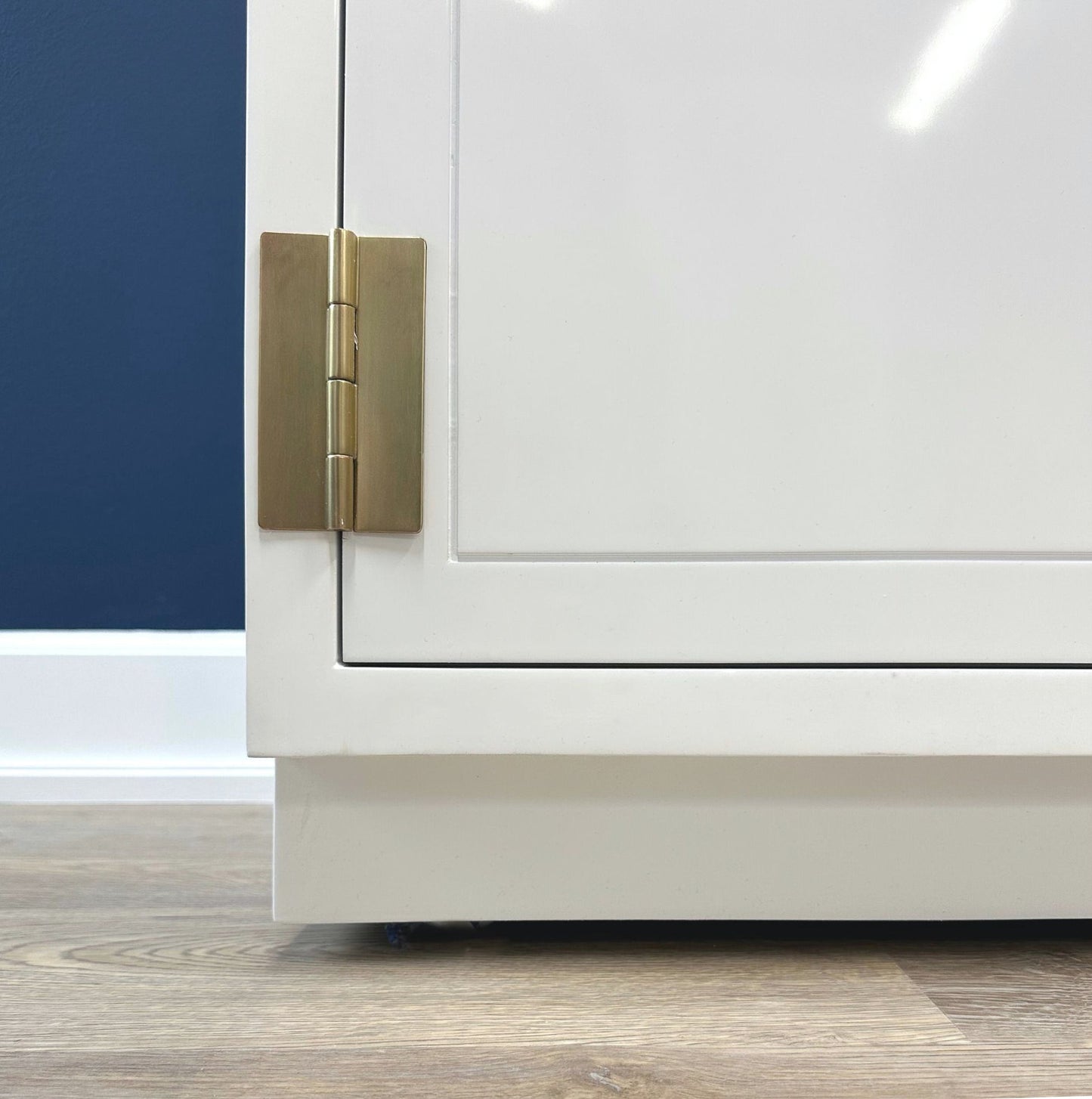 Antique furniture, Home Furniture, Reclaimed furniture, Custom furniture, Painted furniture, Upcycled furniture, Unique furniture, Maximalist décor, Vintage furniture, Reclaimed, refurbished, lacquered furniture, lacquer furniture, Painted furniture, Painted antique furniture, Furniture Refinishing, Second Hand Furniture