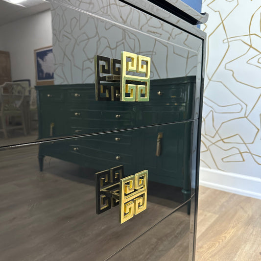 Antique furniture, Home Furniture, Reclaimed furniture, Custom furniture, Painted furniture, Upcycled furniture, Unique furniture, Maximalist décor, Vintage furniture, Reclaimed, refurbished, lacquered furniture, lacquer furniture, Painted furniture, Painted antique furniture, Furniture Refinishing, Second Hand Furniture