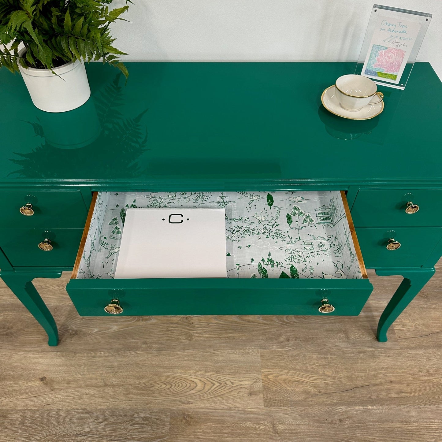 "MacBeth" Desk Console