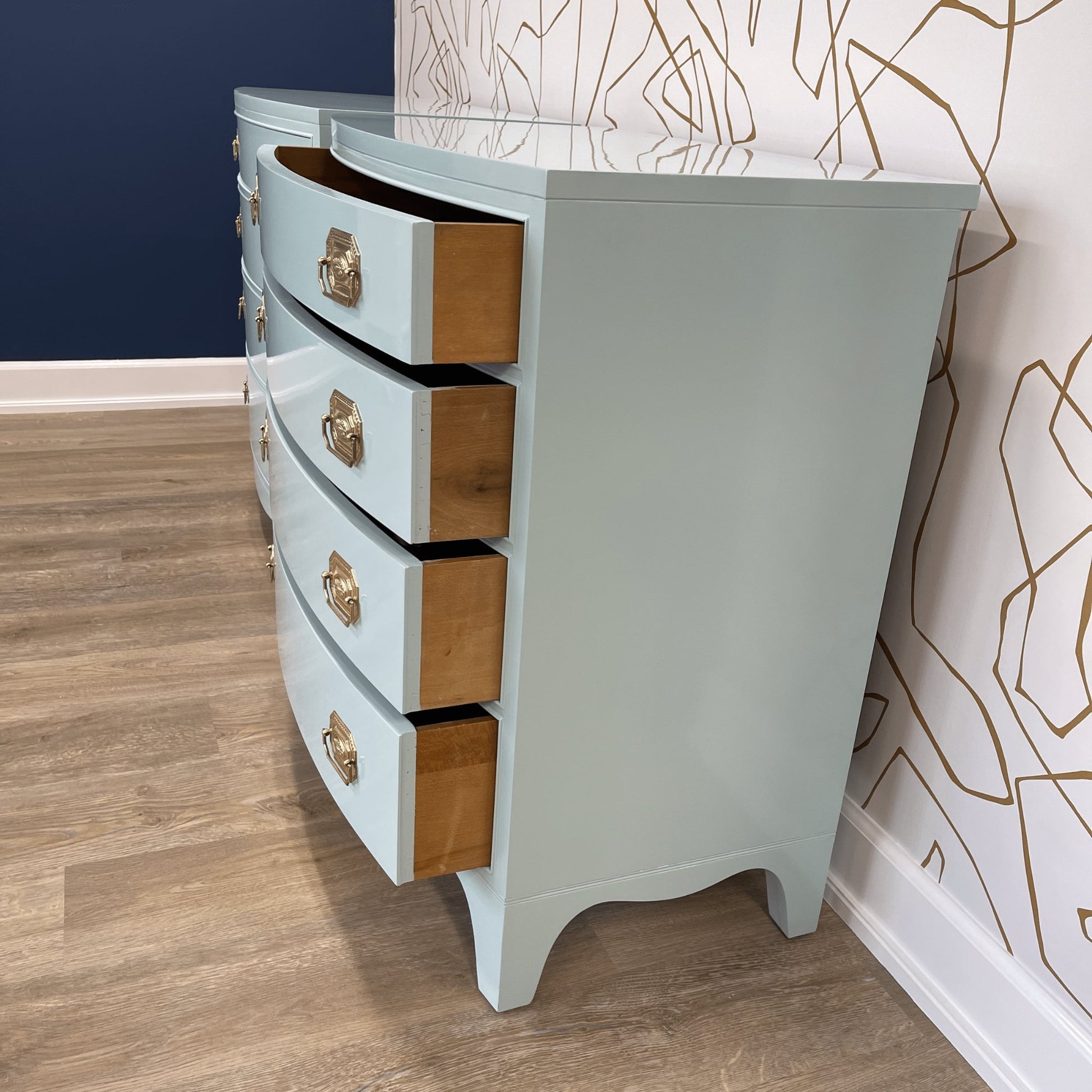 Antique furniture, Home Furniture, Reclaimed furniture, Custom furniture, Painted furniture, Upcycled furniture, Unique furniture, Maximalist décor, Vintage furniture, Reclaimed, refurbished, lacquered furniture, lacquer furniture, Painted furniture, Painted antique furniture, Furniture Refinishing, Second Hand Furniture