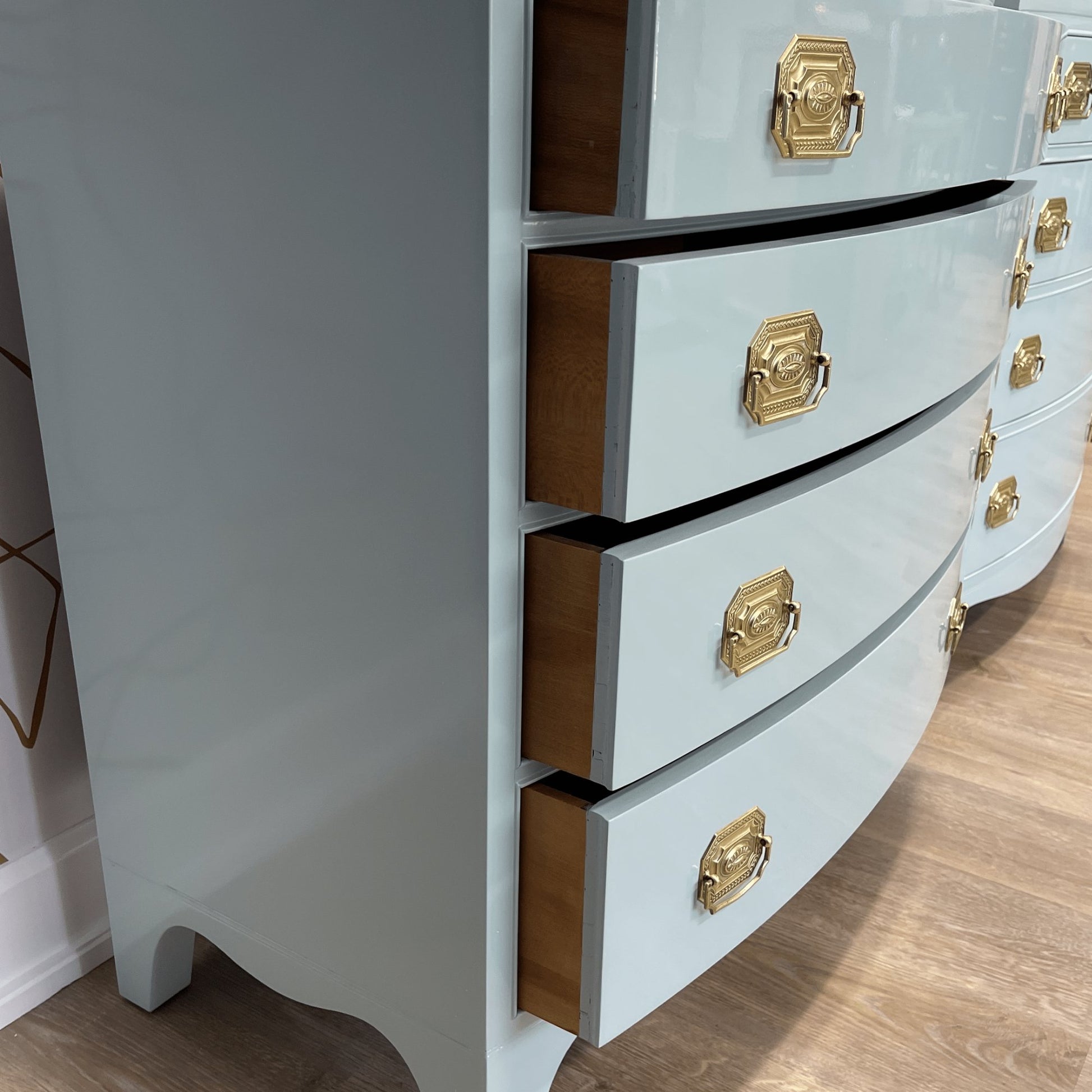 Antique furniture, Home Furniture, Reclaimed furniture, Custom furniture, Painted furniture, Upcycled furniture, Unique furniture, Maximalist décor, Vintage furniture, Reclaimed, refurbished, lacquered furniture, lacquer furniture, Painted furniture, Painted antique furniture, Furniture Refinishing, Second Hand Furniture