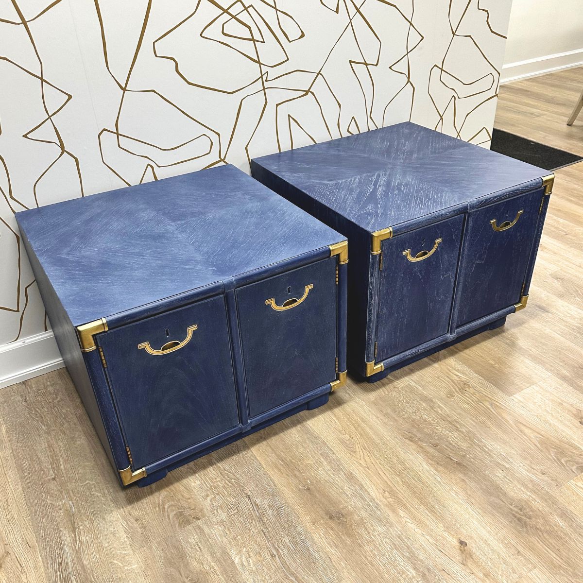 Antique furniture, Home Furniture, Reclaimed furniture, Custom painted furniture, Painted furniture, Upcycled furniture, Unique furniture, Maximalist décor, grandmillennial decor, Vintage furniture, Reclaimed, refurbished, lacquered furniture, lacquer furniture, Painted furniture, Painted antique furniture, Furniture Refinishing, Second Hand Furniture