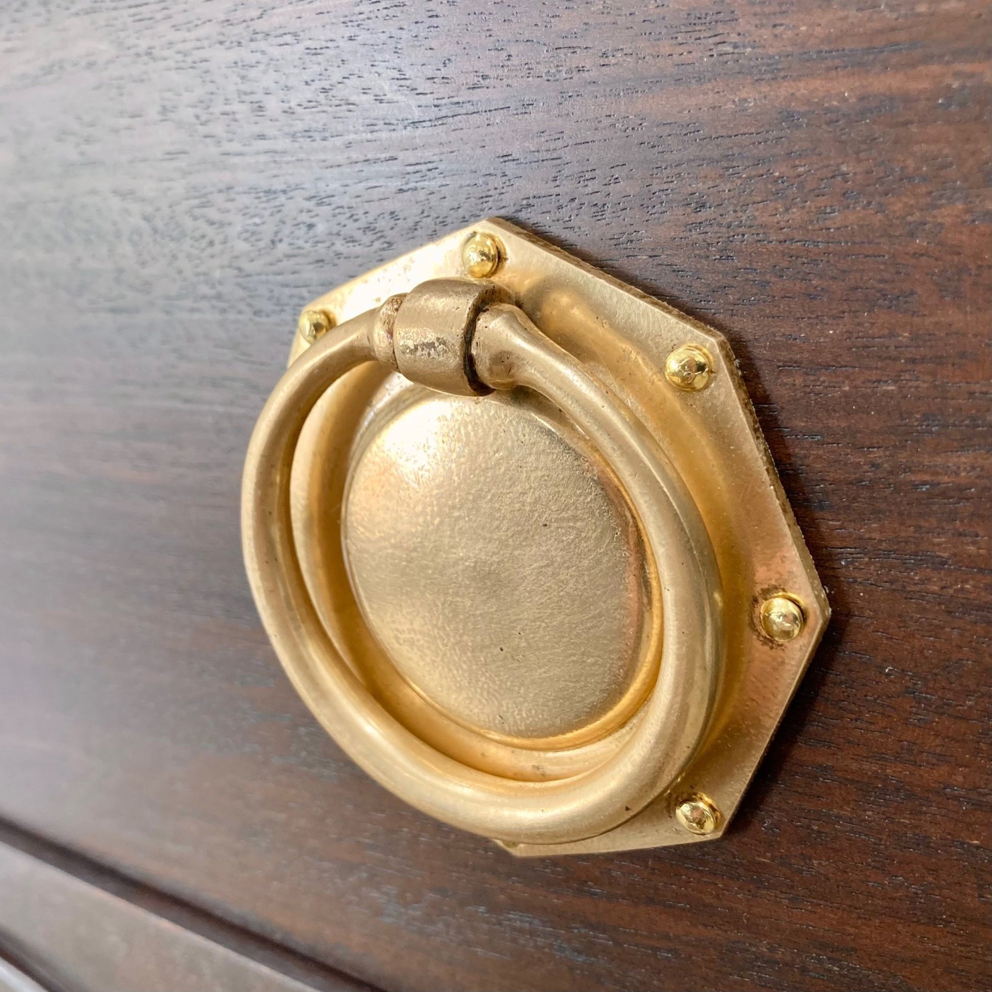 Antique furniture, Home Furniture, Reclaimed furniture, Custom furniture, Painted furniture, Upcycled furniture, Unique furniture, Maximalist décor, Vintage furniture, Reclaimed, refurbished, lacquered furniture, lacquer furniture, Painted furniture, Painted antique furniture, Furniture Refinishing, Second Hand Furniture