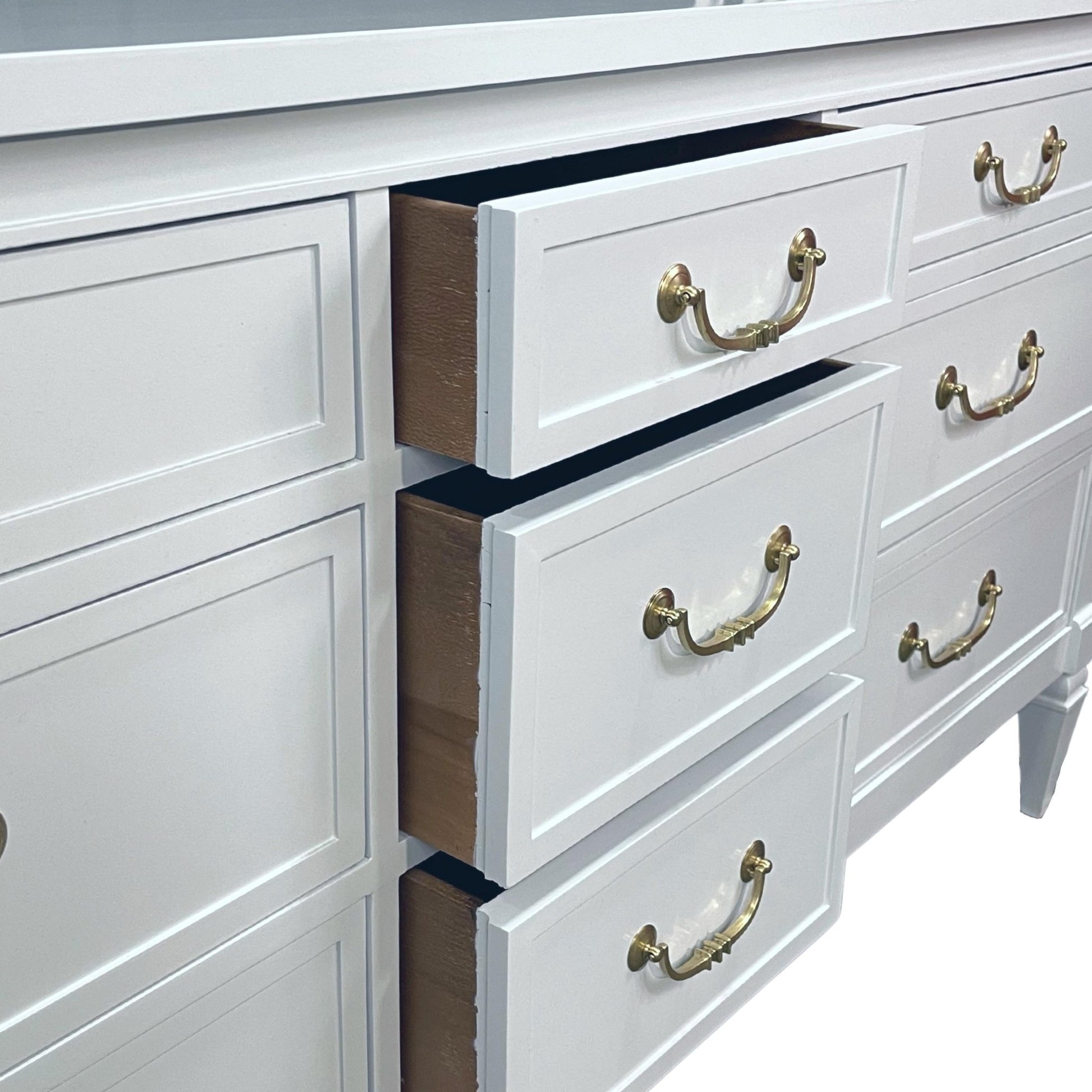 Antique furniture, Home Furniture, Reclaimed furniture, Custom furniture, Painted furniture, Upcycled furniture, Unique furniture, Maximalist décor, Vintage furniture, Reclaimed, refurbished, lacquered furniture, lacquer furniture, Painted furniture, Painted antique furniture, Furniture Refinishing, Second Hand Furniture