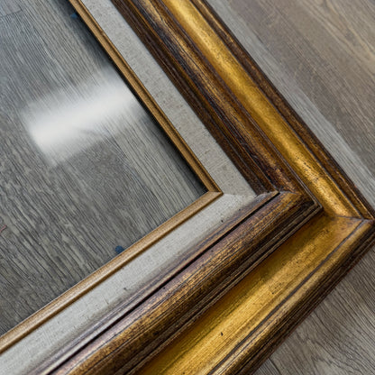 Gold Picture Frame w/Glass & Linen Liner for 16 x 20 Inch Art