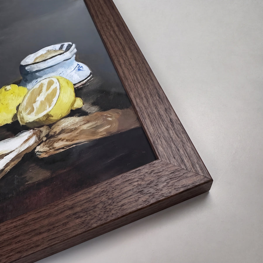 Leo Wide frame in walnut