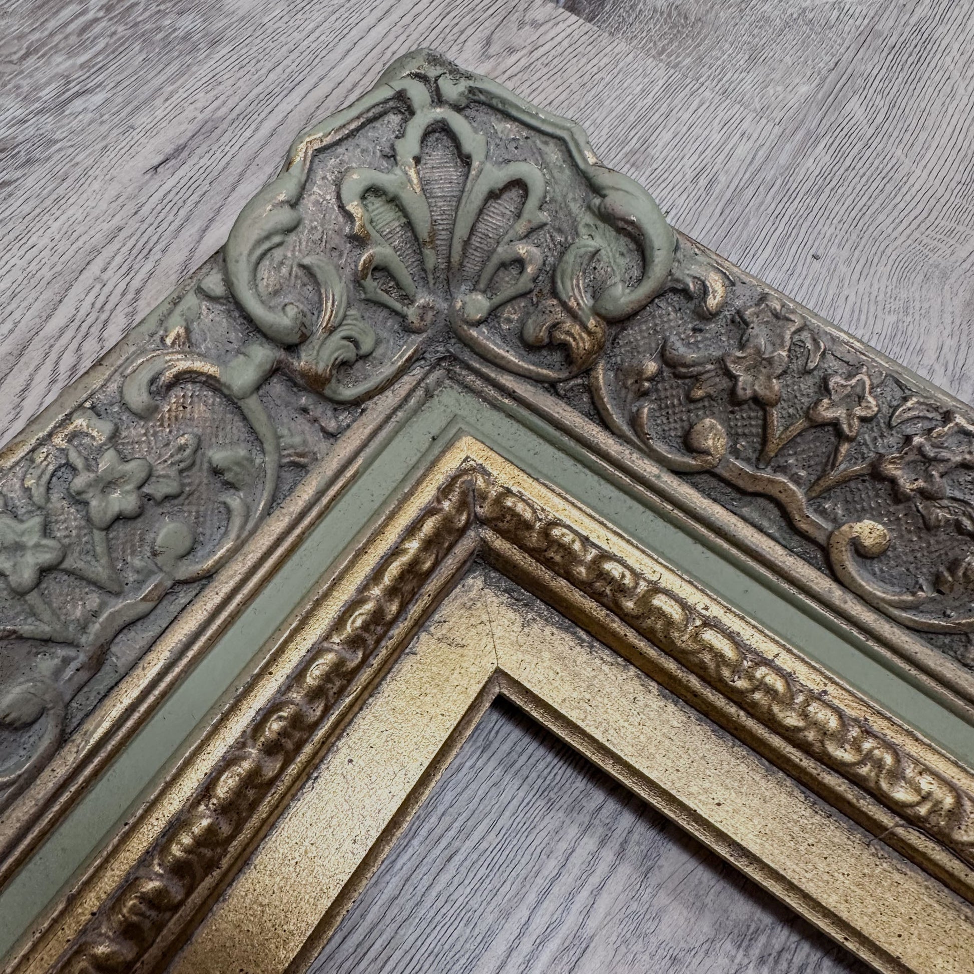 Large Ornate Frame Vintage Style Photo Display Gold Accent Details French Country Design Wall Art Statement Piece Elegant Home Accent Beautiful Picture Holder Wedding Photo Frame Baroque Style Details Premium Quality Construction Antique
