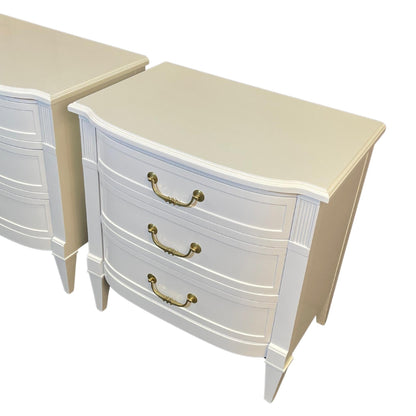 "Wyndell" Nightstand Pair / Ivory White Lacquer